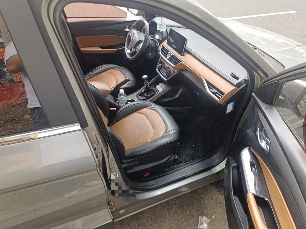Wuling Hongguang S3 — миниатюра 19
