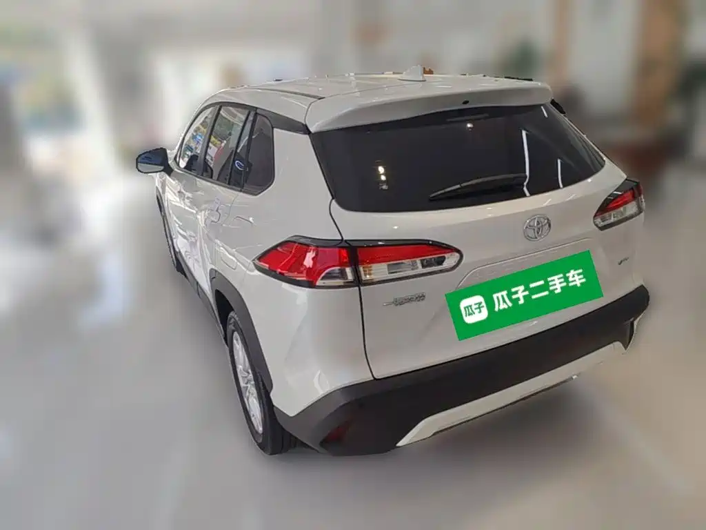 Toyota Corolla Cross — миниатюра 9