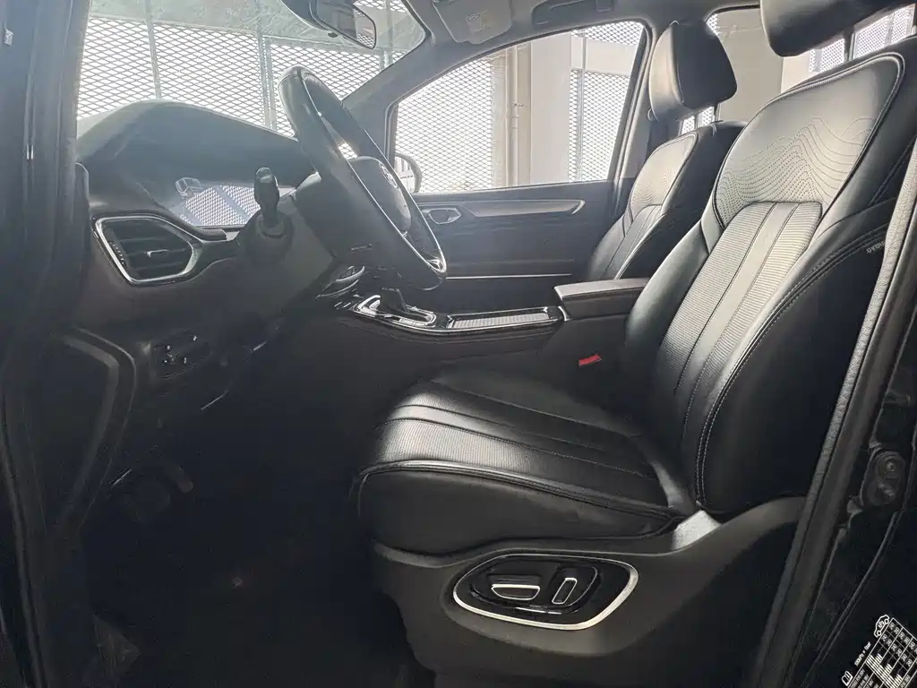 GAC Motor Trumpchi M6 — миниатюра 4