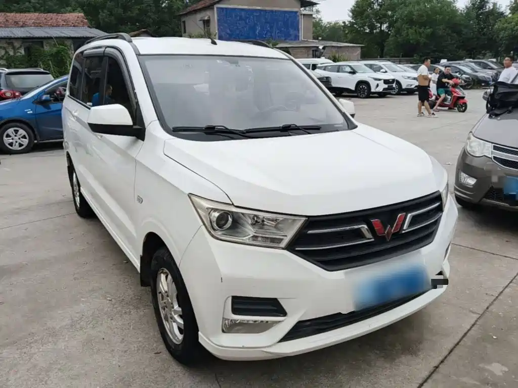 Wuling Hongguang — миниатюра 4