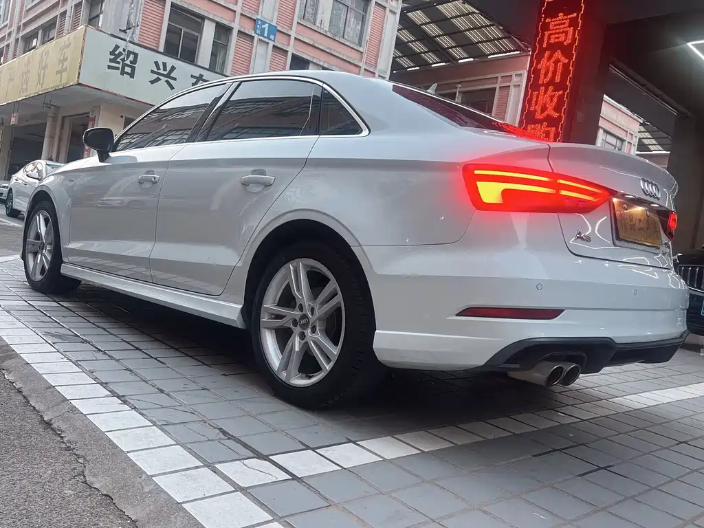 Audi A3 — миниатюра 4