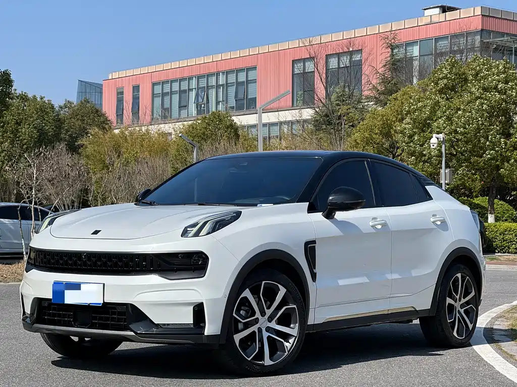 Lynk & Co 05 2022