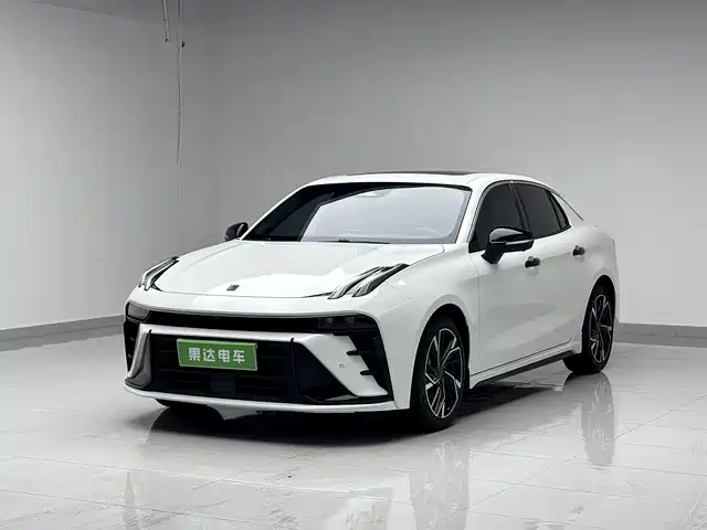 2025 Lynk & Co 03