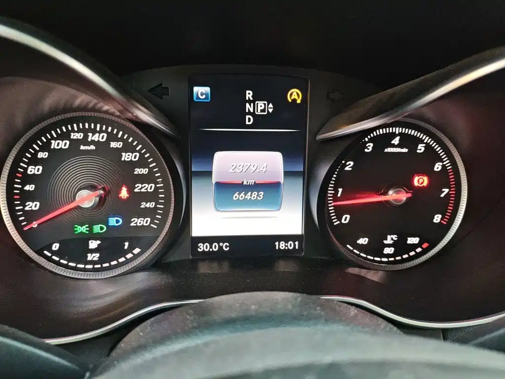 Mercedes-Benz C-Class — миниатюра 8