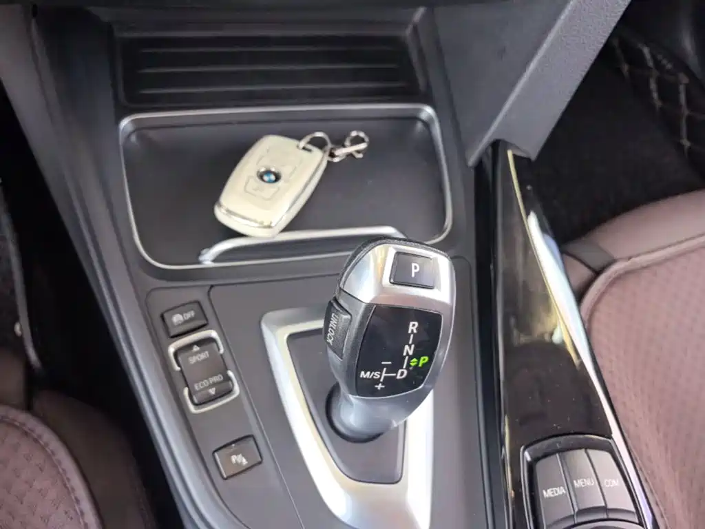 BMW 3 Series — миниатюра 14