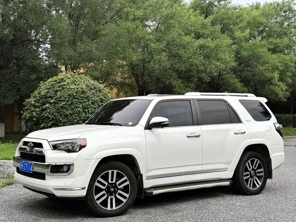 Toyota 4Runner 2021 4.0L AT
