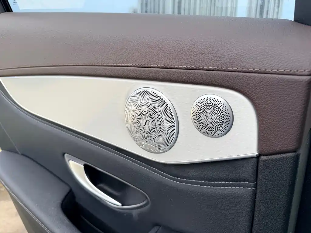 Mercedes-Benz GLC — миниатюра 7