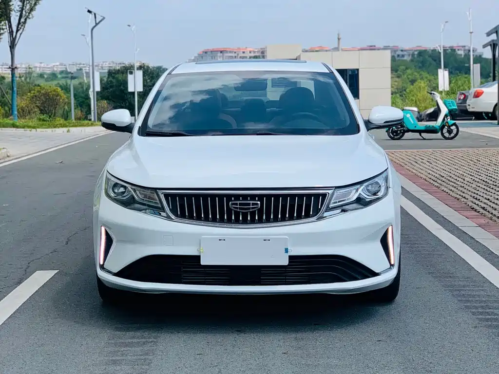 Geely Emgrand GL — миниатюра 2
