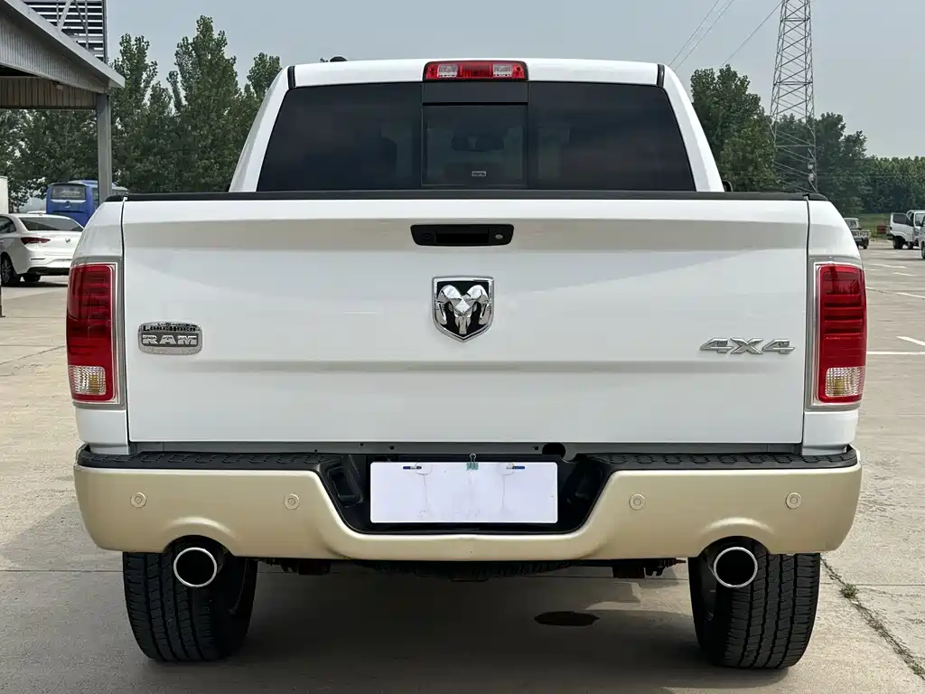 Ram Trucks 2017 5.7L AT