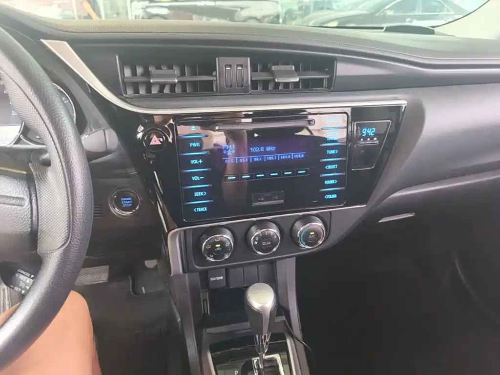Toyota Corolla — миниатюра 20