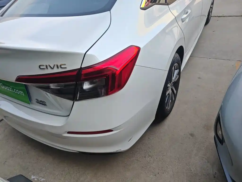 Honda Civic — миниатюра 8