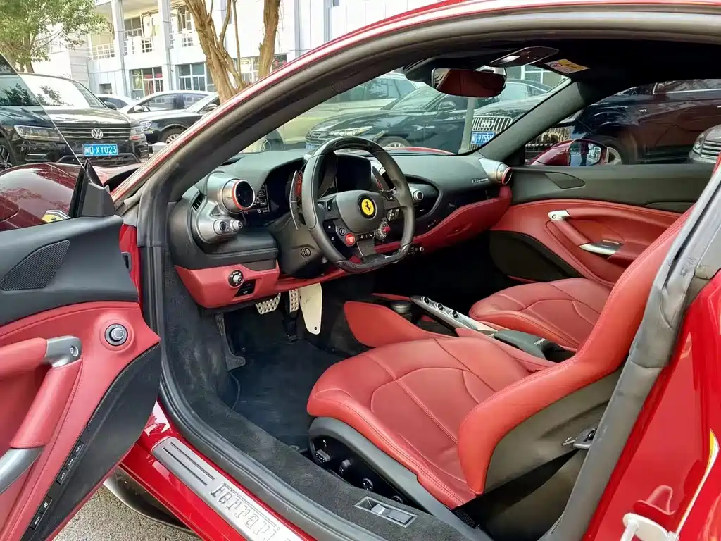 Ferrari F8 2019 Tributo 3.9T V8