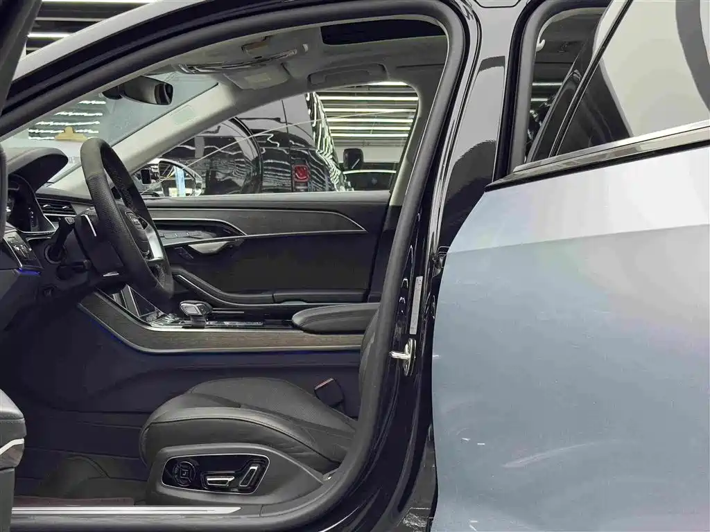 Audi A8 — миниатюра 8