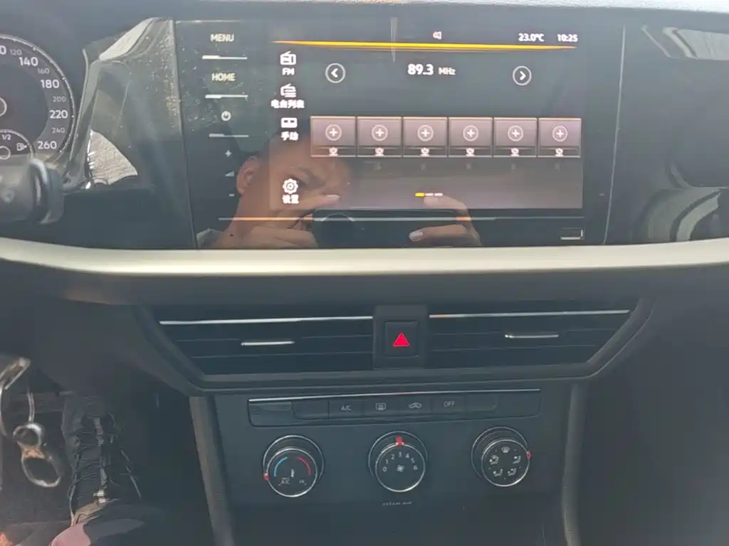 Volkswagen Lavida — миниатюра 13