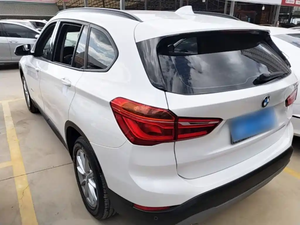 BMW X1 — миниатюра 5