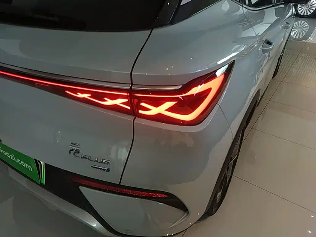 BYD Yuan Plus — миниатюра 8