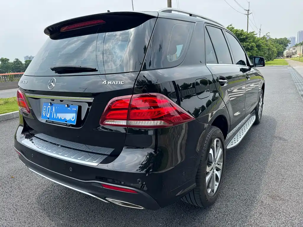 Mercedes-Benz GLE (Import) — миниатюра 7