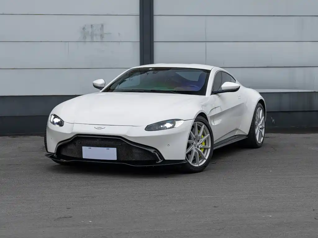 2019 Aston Martin Vantage - zdjęcie 1 z 17