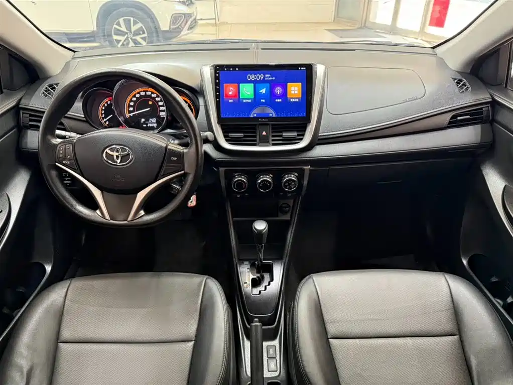 TOYOTA YARIS L ZHIXUAN