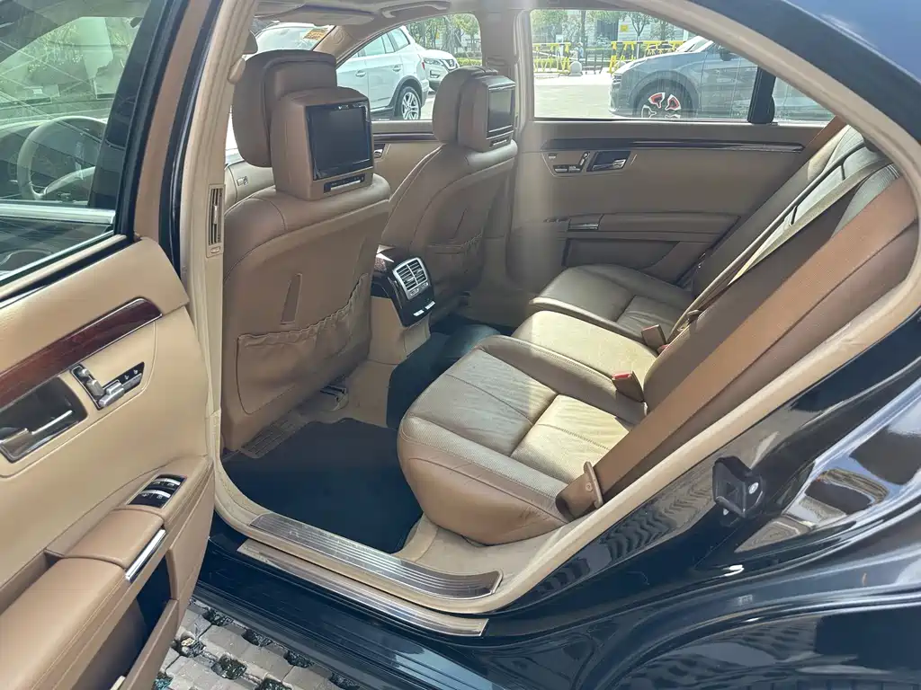 Mercedes-Benz S-Class — миниатюра 8