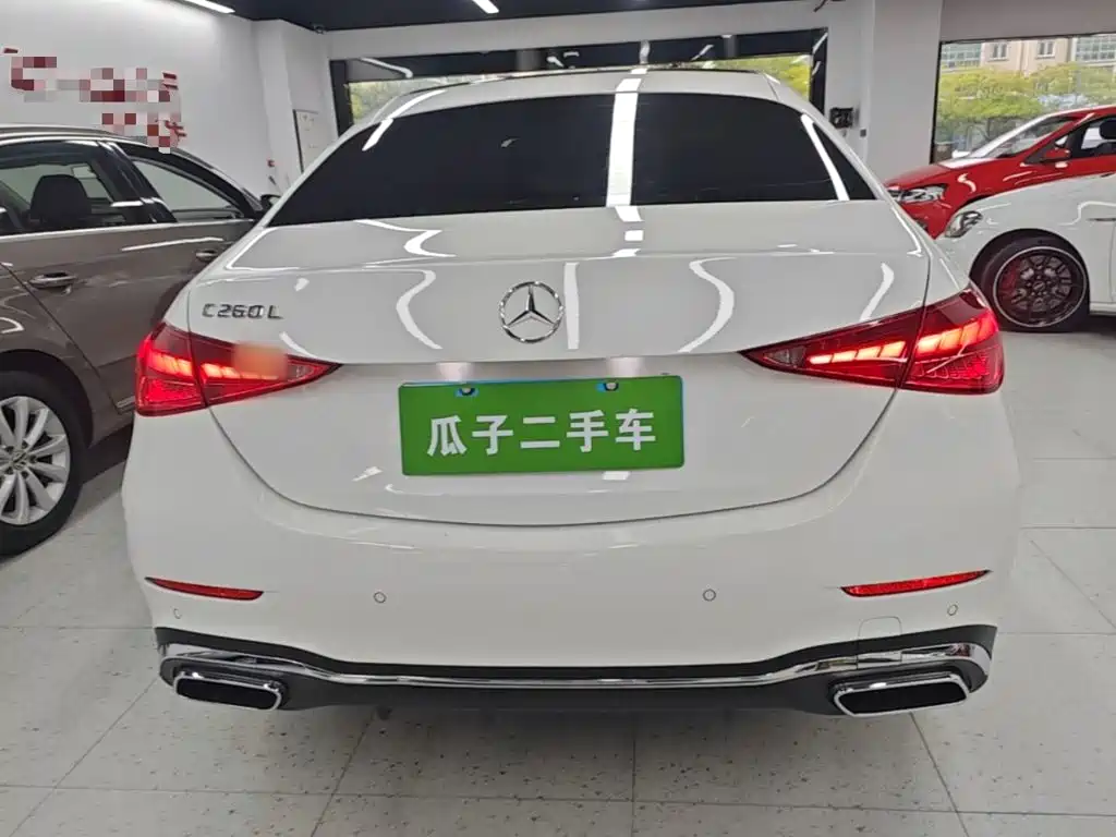 Mercedes-Benz C-Class — миниатюра 6