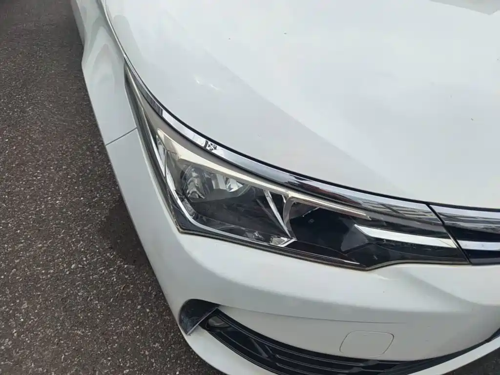 Toyota Corolla — миниатюра 13