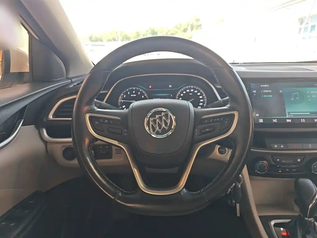 Buick Excelle — миниатюра 11