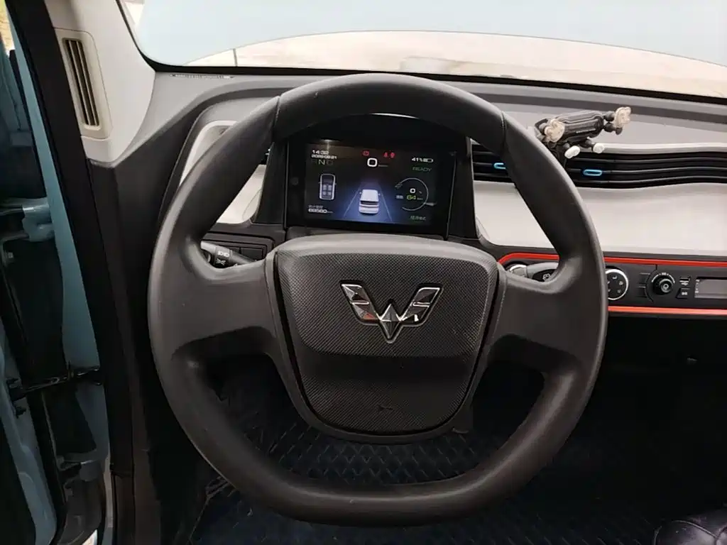 Wuling MINIEV — миниатюра 11