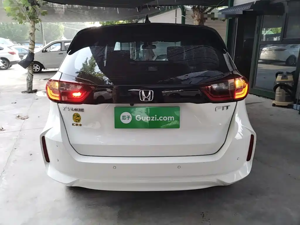 Honda Fit — миниатюра 6