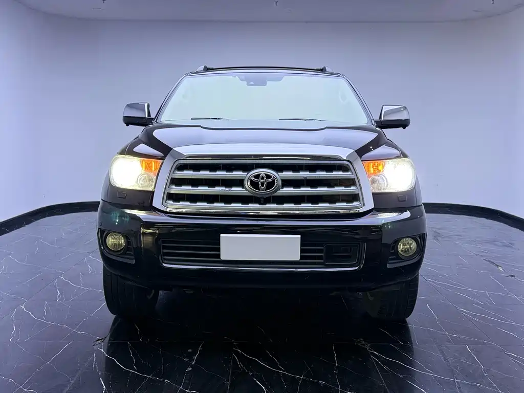 Toyota Sequoia 2010 5.7 Platinum