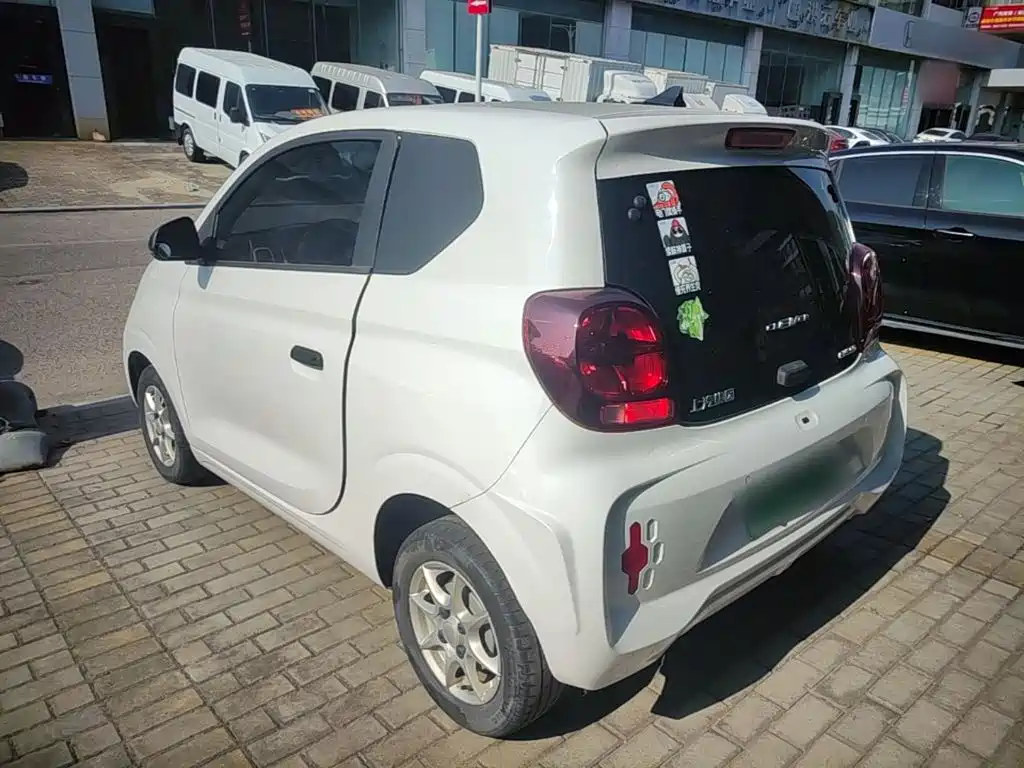 Roewe Clever — миниатюра 5