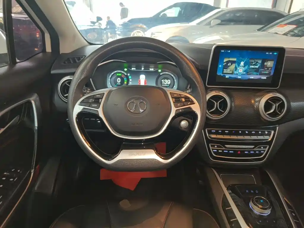 BAIC EU5 — миниатюра 11