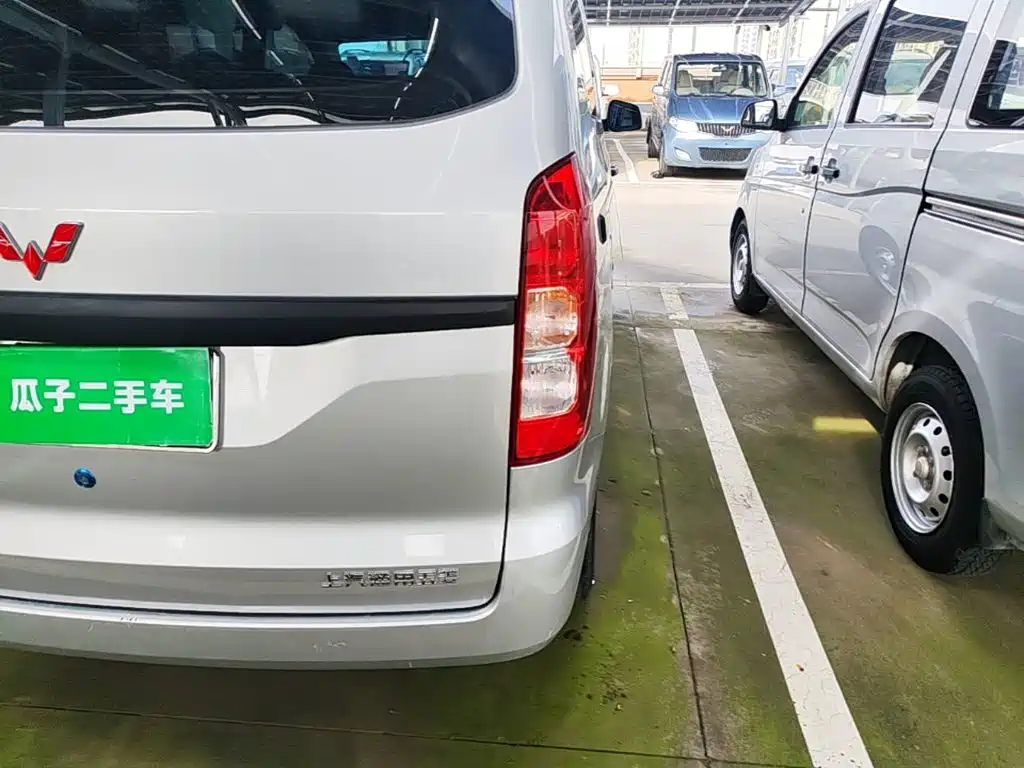 Wuling Hongguang V — миниатюра 8