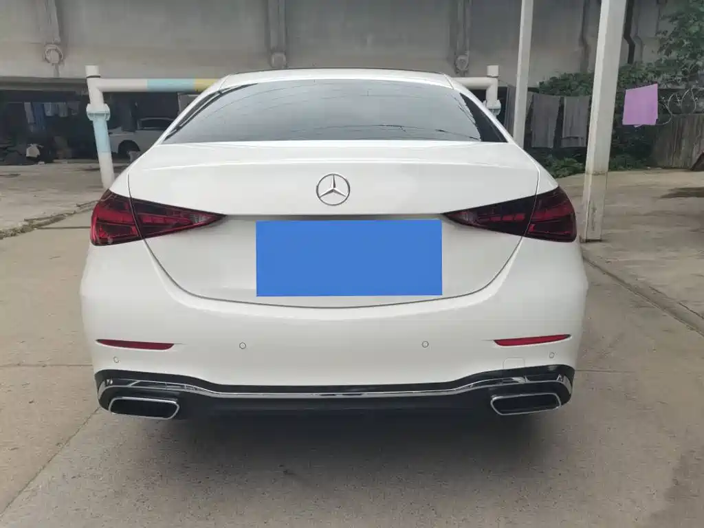 Mercedes-Benz C-Class — миниатюра 15