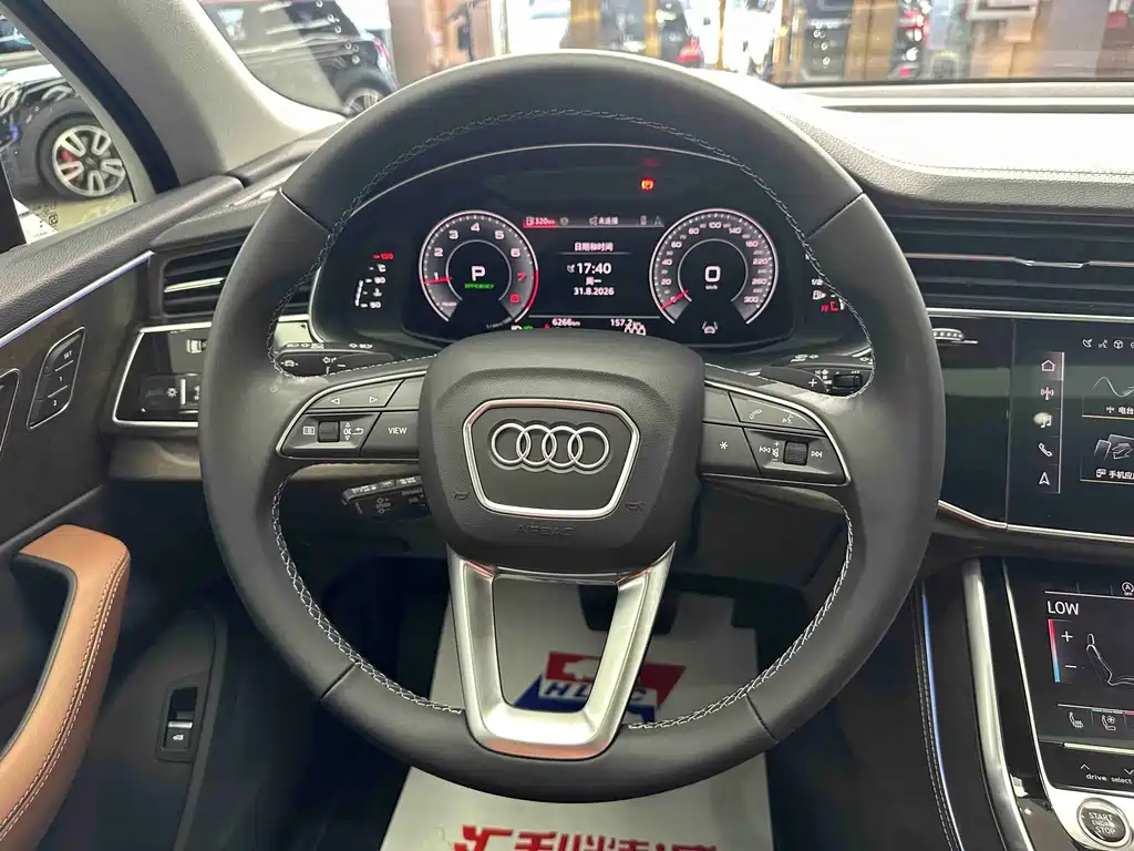 Audi Q7 — миниатюра 7