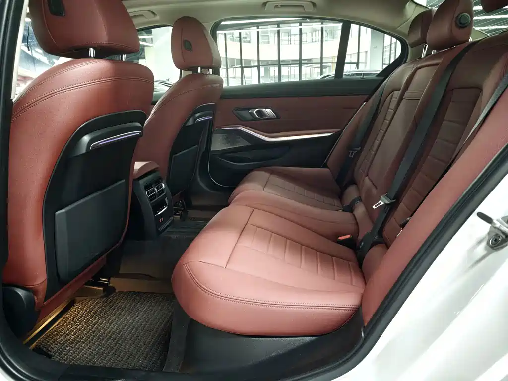BMW 3 Series — миниатюра 9