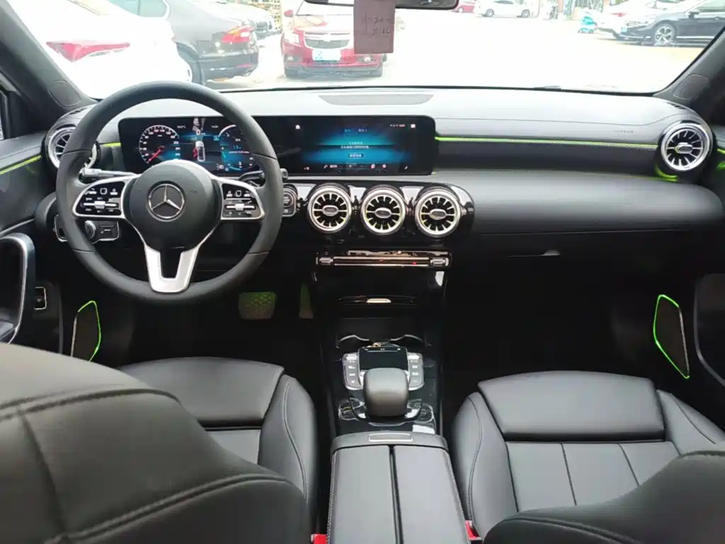 Mercedes-Benz A-Class — миниатюра 10