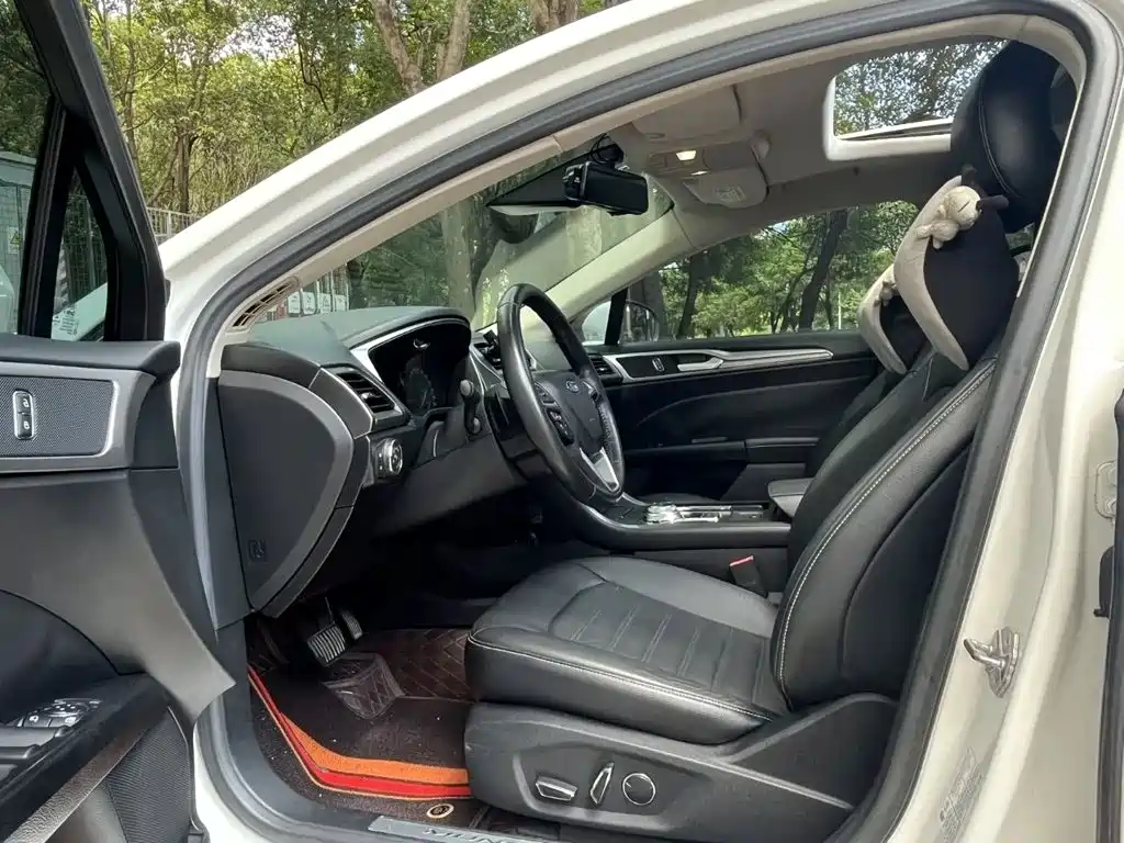 Ford Mondeo — миниатюра 4