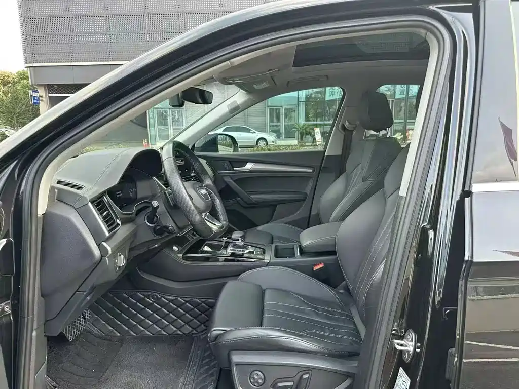 Audi Q5L — миниатюра 6