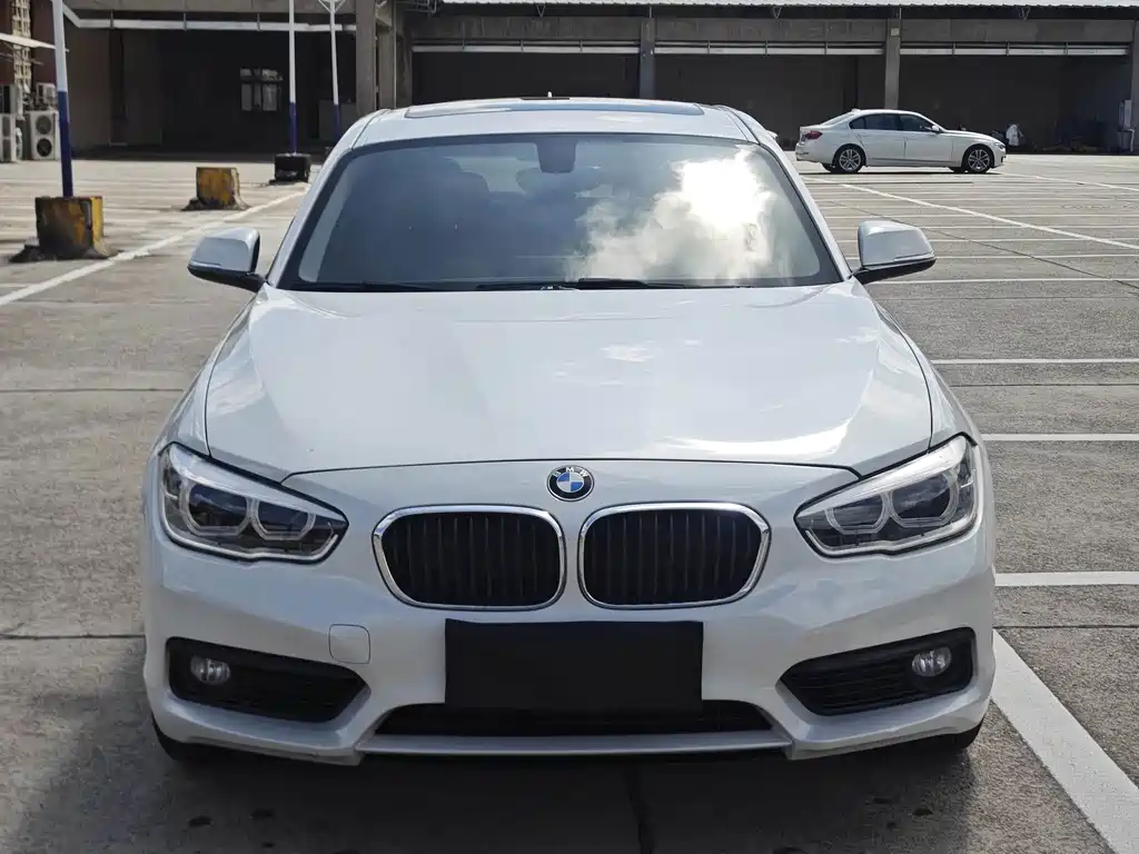 BMW 1 Series (Import) — миниатюра 2