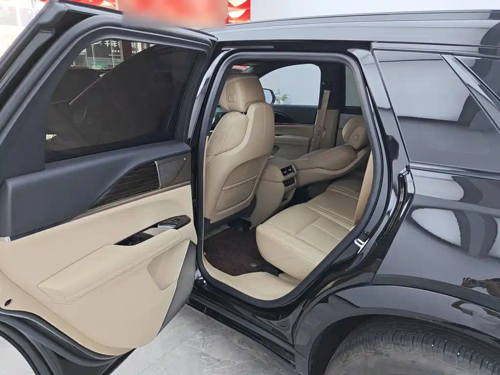 Cadillac XT5 — миниатюра 17
