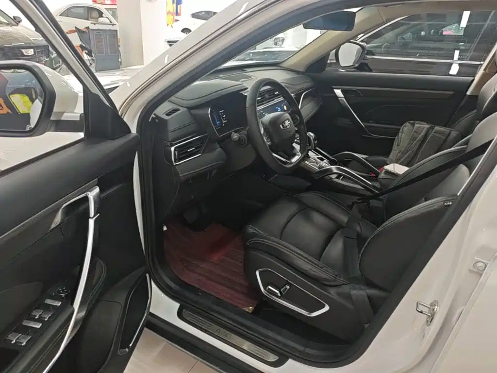 Geely Boyue — миниатюра 16