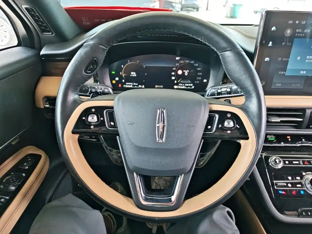Lincoln Corsair — миниатюра 11