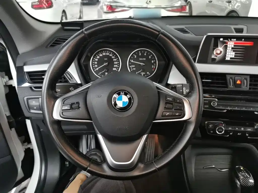 BMW X1 — миниатюра 11