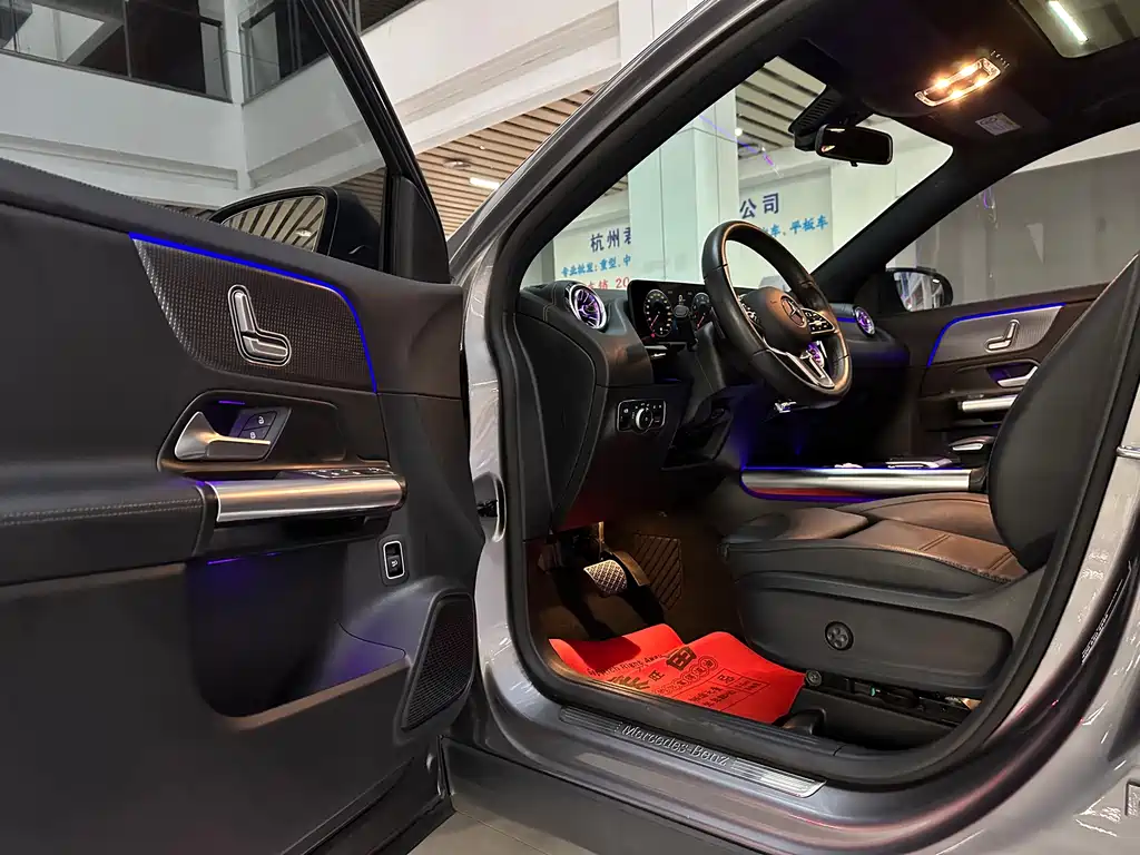 Mercedes-Benz GLA — миниатюра 9