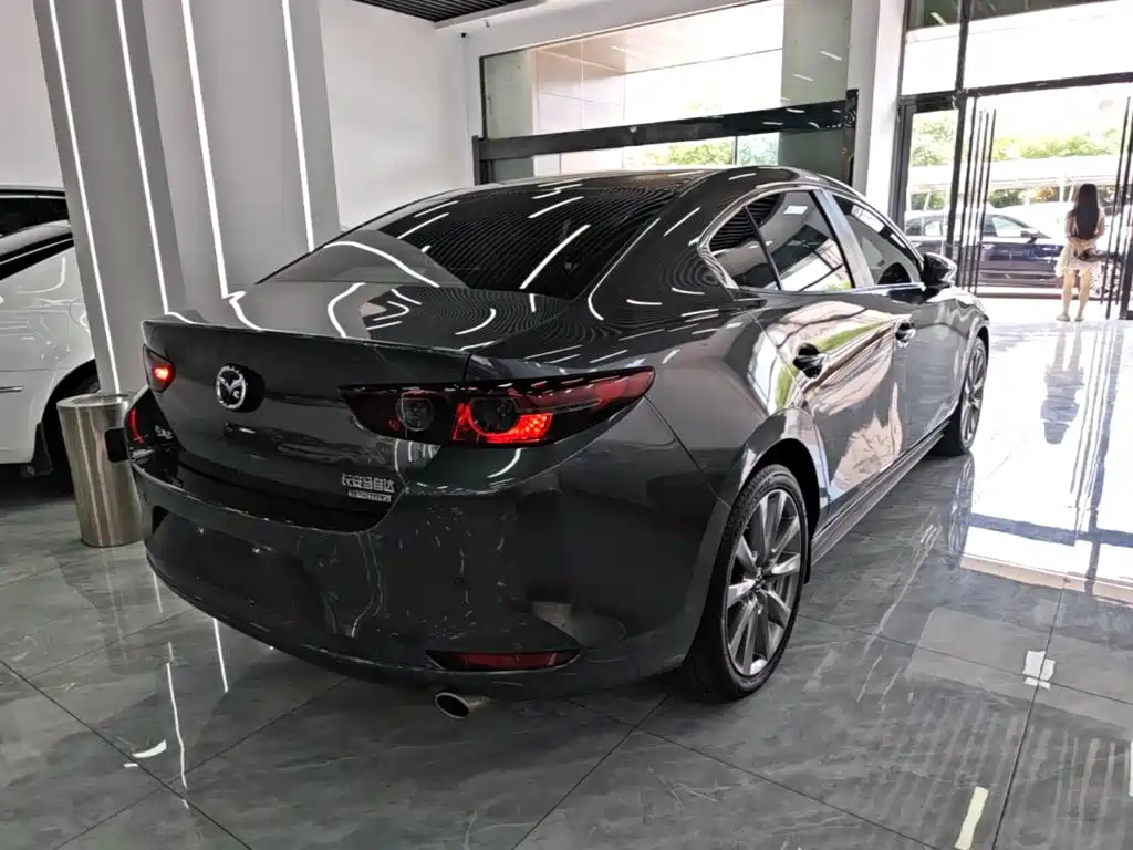 Mazda 3 Axela — миниатюра 7