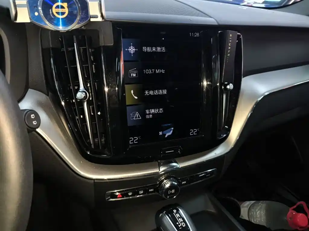 Volvo XC60 — миниатюра 13