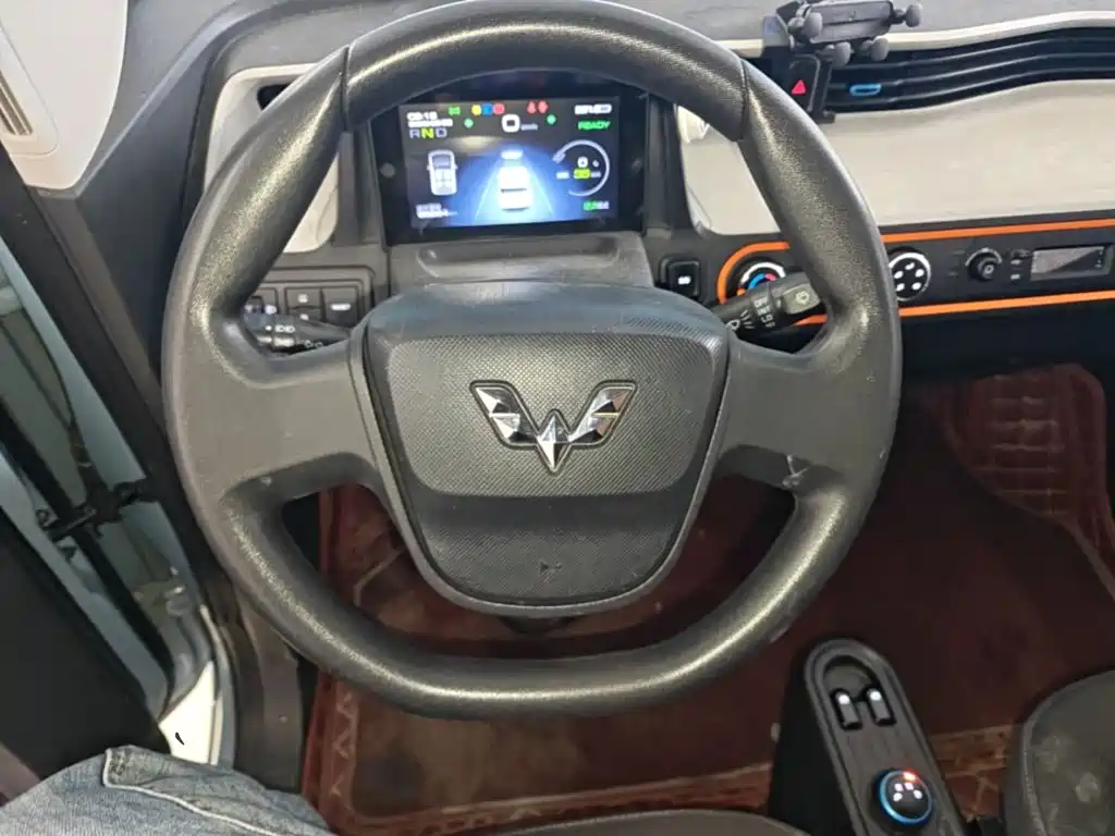 Wuling MINIEV — миниатюра 11