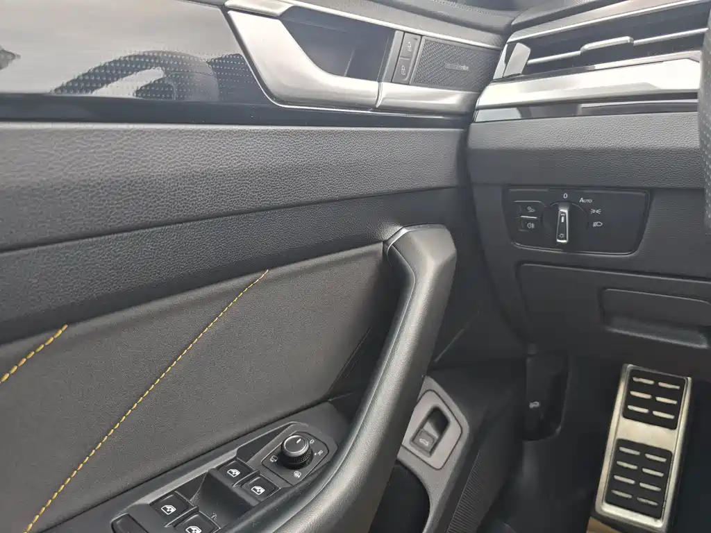 Volkswagen CC — миниатюра 17