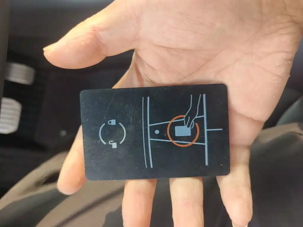 Tesla Model 3 — миниатюра 9